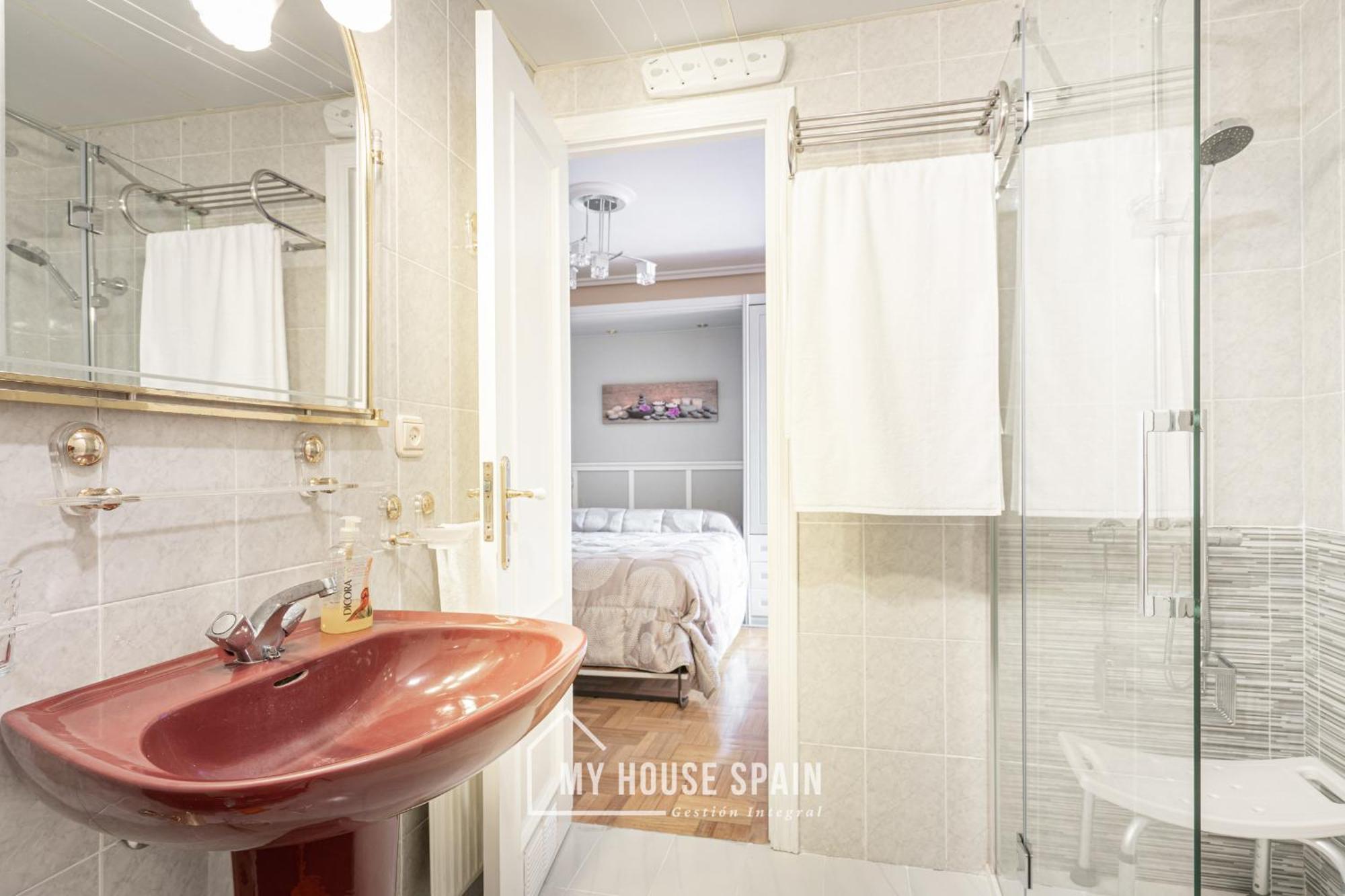 Myhousespain - Amplio Apartamento Con Vistas En Pleno Centro Gijon Bagian luar foto
