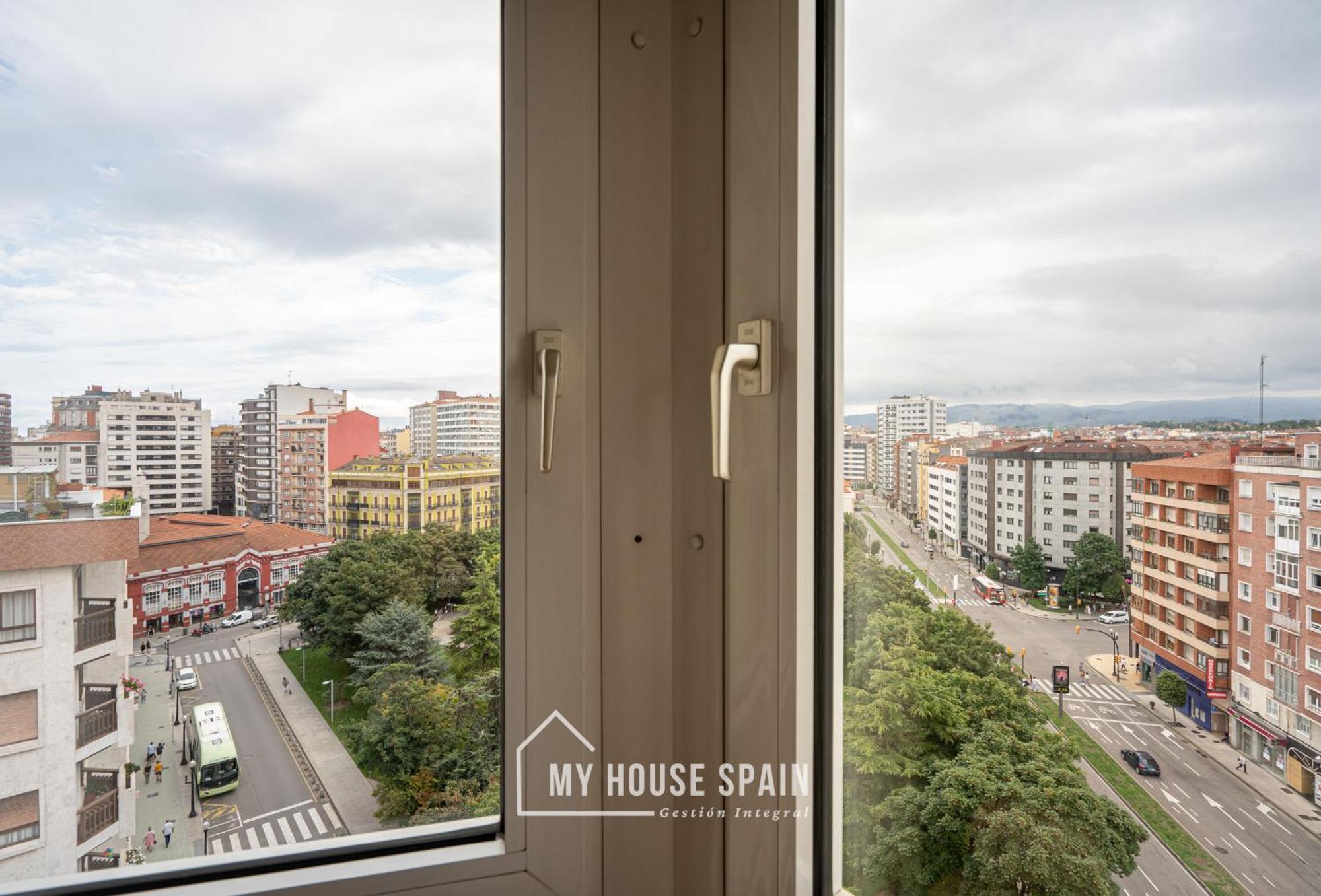 Myhousespain - Amplio Apartamento Con Vistas En Pleno Centro Gijon Bagian luar foto